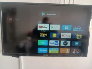 Appartement de Luxe Vue Mer Avec Climatisation ! Idéal pour Familles ! à 5 minutes à Pied de la Plage ! à environ 6 minutes en voiture du centre dAgadir et à 10 minutes en voiture de Taghazout !