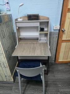 204 Olan Place Spacious Studio with Wi-fi near BTS Skytrain