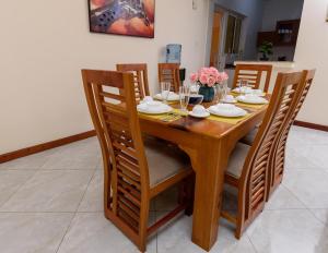 4Bedroom 5mins to Mombasa Beach Nyali