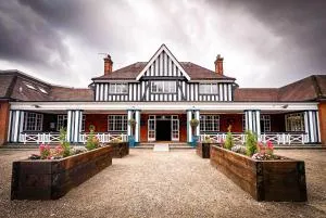 The Pavilion Bisley - 梅登黑德