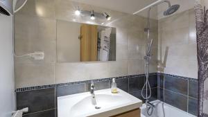 Appartements Le Belvedere - WIFI Fibre - Parking gratuit : photos des chambres