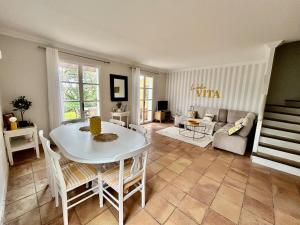 Les Restanques 10 Chenes 3 chambres