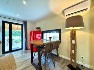 Appartements Le Pigeonnier d-antan a Beaucaire,Fourques : photos des chambres