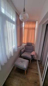 Cozy Modern Apartament