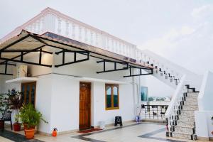 Janz Marina Bay