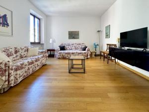 JHHIT - In the heart of Rome near the Colosseum