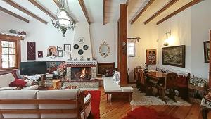 Woodman’s home