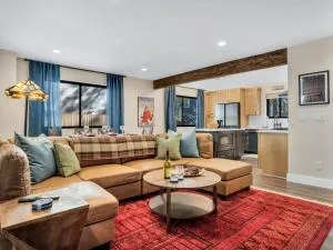 4BD Home - Games - Close to Downtown & Snowbowl - Mountainaire