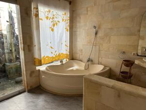 Bale Asri Bukit Jimbaran