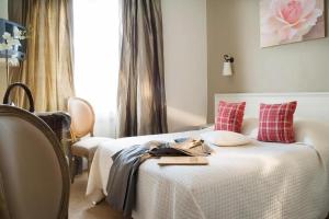 Hotels Hotel & Restaurant LE CENTRAL TROUVILLE : photos des chambres