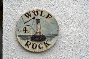 Finest Retreats - Wolf Rock