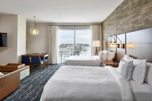 Studio, 2 Queen, Sofa bed, Bay view, Balcony room in Residence Inn St. Petersburg Tierra Verde