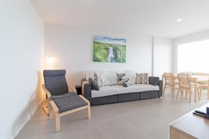Global Vacacional, Apartamento con vistas al mar, 2 terrazas y piscina en Canet den Berenguer