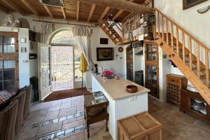 Grande maison, bordure forêt, La Citadelle