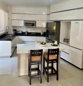 Garzota Suites Airport Bajos