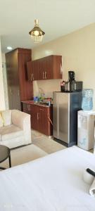 Sunny studio chic comfort near UN