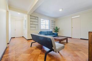 Amplio departamento en Las Condes - Metro Escuela Militar