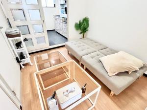 63 grand, 難波 心斎橋