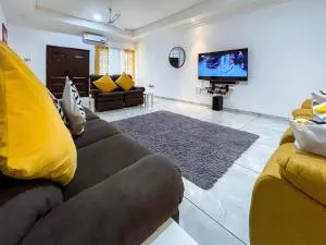 The Glenn House - Danfa