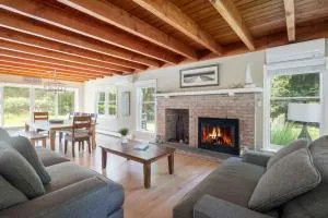 Glendale by Rove 5BR Family Home with Outdoor Space & Heated Pool - Block Island