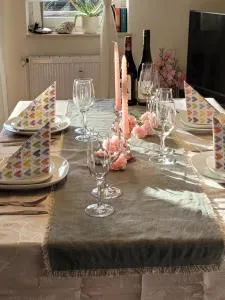 Schaake Hooksiel - Charmante Reetdachwohnung & Kostenfreier Parkplatz - Hohenkirchen