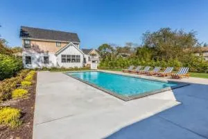 Sandpoint by Rove Travel Modern 5BR Family Home with Pool - سوثولد