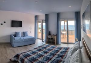 La Terrazza sul Mare Modern Apartment