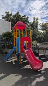 J&M Cozy Retreat - McKinley Hill, BGC
