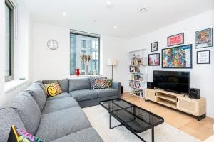 Gorgeous 1BR with balcony, 2min Tottenham Hale Tube - 恩菲尔德