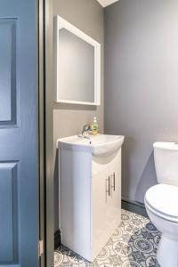 West Hill Place - 2 private parking spaces