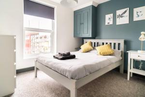 West Hill Place - 2 private parking spaces