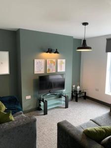 West Hill Place - 2 private parking spaces