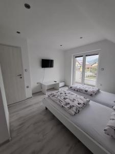 Comfortable 4 room 4 full Family