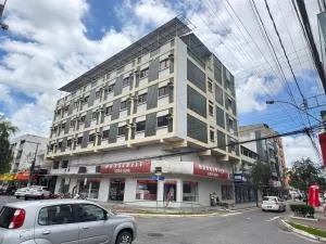 Hotel Virginia - 曼吉纽斯