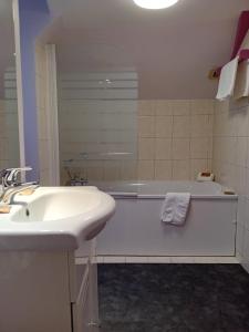 Hotels Hotel de la Plage : Chambre Familiale