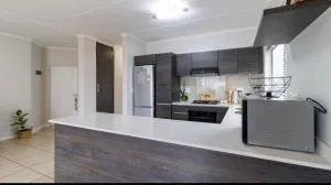 Sublime Staycation in Greenstone Hill - 伊登维尔