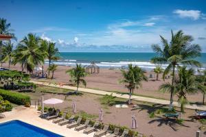 JACO HEAVEN Beachfront Penthouse