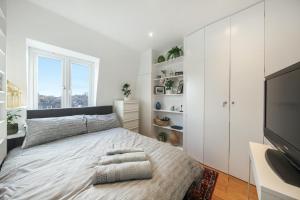 Hyde Park Haven, up to 6 Sleeps by KeyHol Short Let