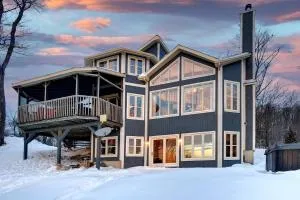 Ski-in/Car-out, HOT TUB with Amazing sunset view - Saint-Faustin