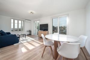 3 pièces cocon dans les hauteurs de Cannes vue mer