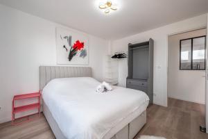 3 pièces cocon dans les hauteurs de Cannes vue mer