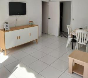 Versalles - Zand Properties