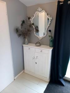 Maisons de vacances Mobile Home de Charme 4 Personnes Sans Wifi : photos des chambres