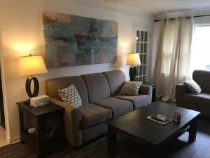 Splendid Modern Bungalow Suited For Big Groups - St. Thomas