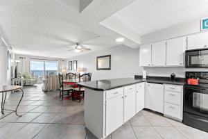 Regency Towers 207 - Sleeps 8 -East-Gulf Overview