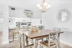 Emerald Sands Overlook - Moondrifter 605- Sleeps 6