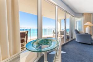 Long Beach Tower 2 #703 Beachfront 2 BR 2 BA