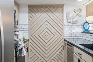 Moondrifter 205 - Sand-Side Oasis - Sleeps 6