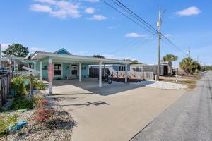 7131 Sunset Ave - Cottage by The Sea with pool