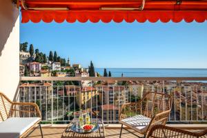 Les Orangers, Charmant studio avec coin nuit, incroyable vue sur la ville et la mer, parking